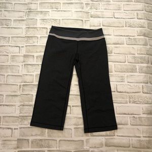 Cropped Lululemon Leggings Size 4
